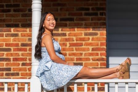 Tara Ludwig Spring Photos